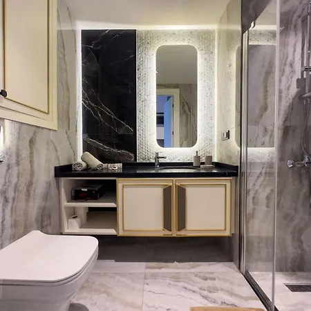 Daire Aria Premium In The Center Of *