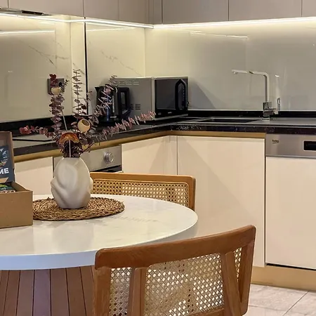 Qoople Aria Premium In The Center Of Appartement