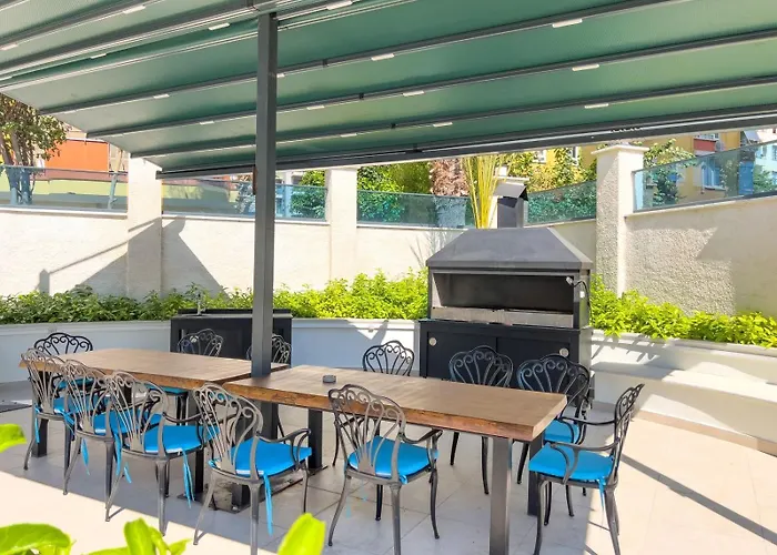 Qoople Aria Premium In The Center Of